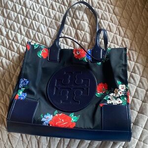 Tory Burch Floral bag. Light Weight